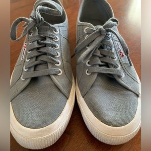 Superga COTU Classic Sneaker.